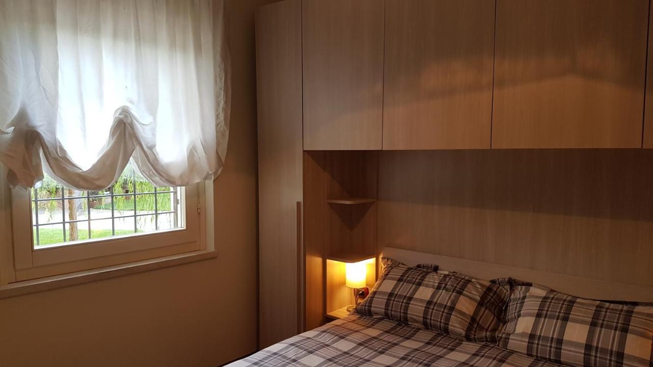 Asso Bed & Breakfast Manerba del Garda Exterior foto