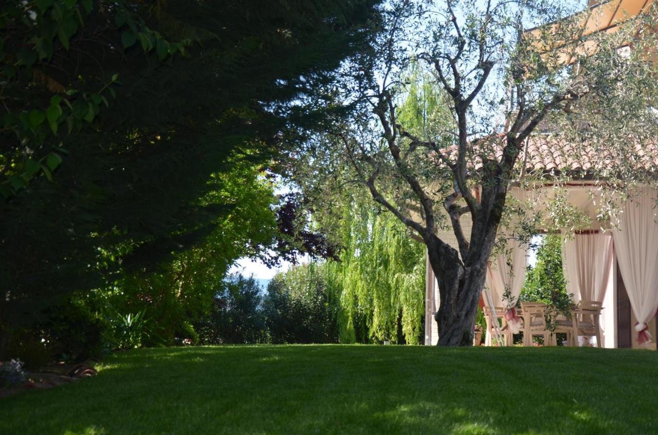 Asso Bed & Breakfast Manerba del Garda Exterior foto
