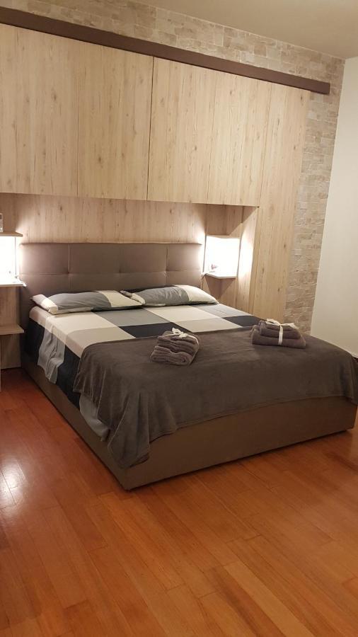 Asso Bed & Breakfast Manerba del Garda Exterior foto