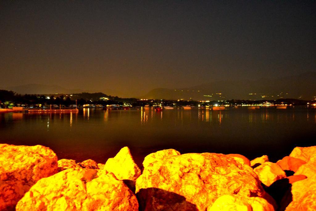 Asso Bed & Breakfast Manerba del Garda Exterior foto